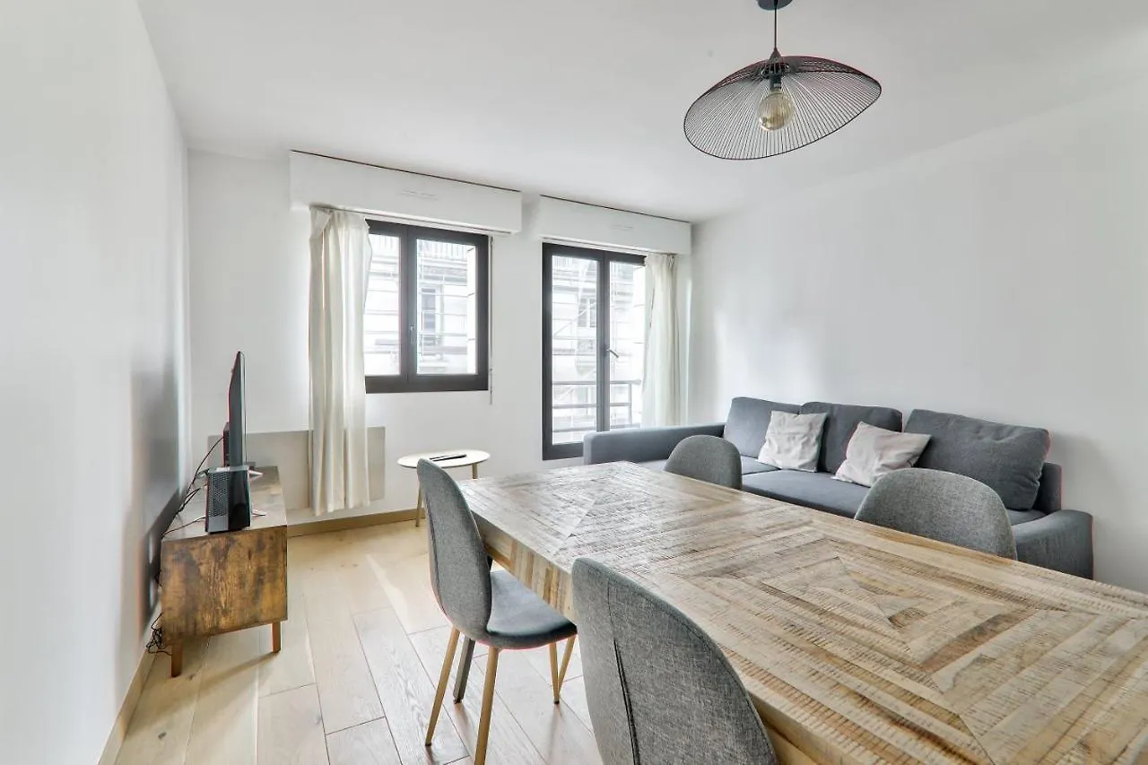 Apartment Luxurious 1 Bedroom Bastille Charonne Free Netflix Paris