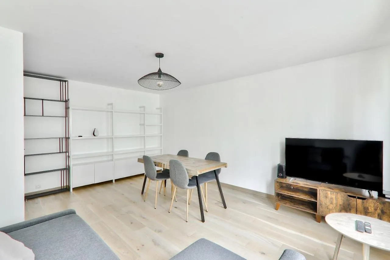 Apartment Luxurious 1 Bedroom Bastille Charonne Free Netflix Paris